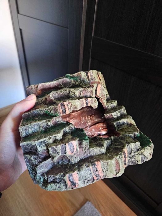 Gruta Trixie para répteis - usada