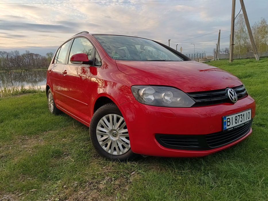 Volkswagen Golf + 6 Фольксваген Гольф плюс  2011року  1.6 mpi Нефарбована Відмінний стан