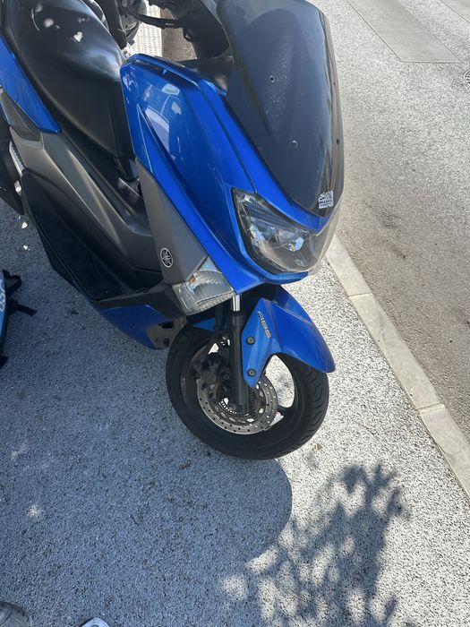 Moto nmax  yamaha