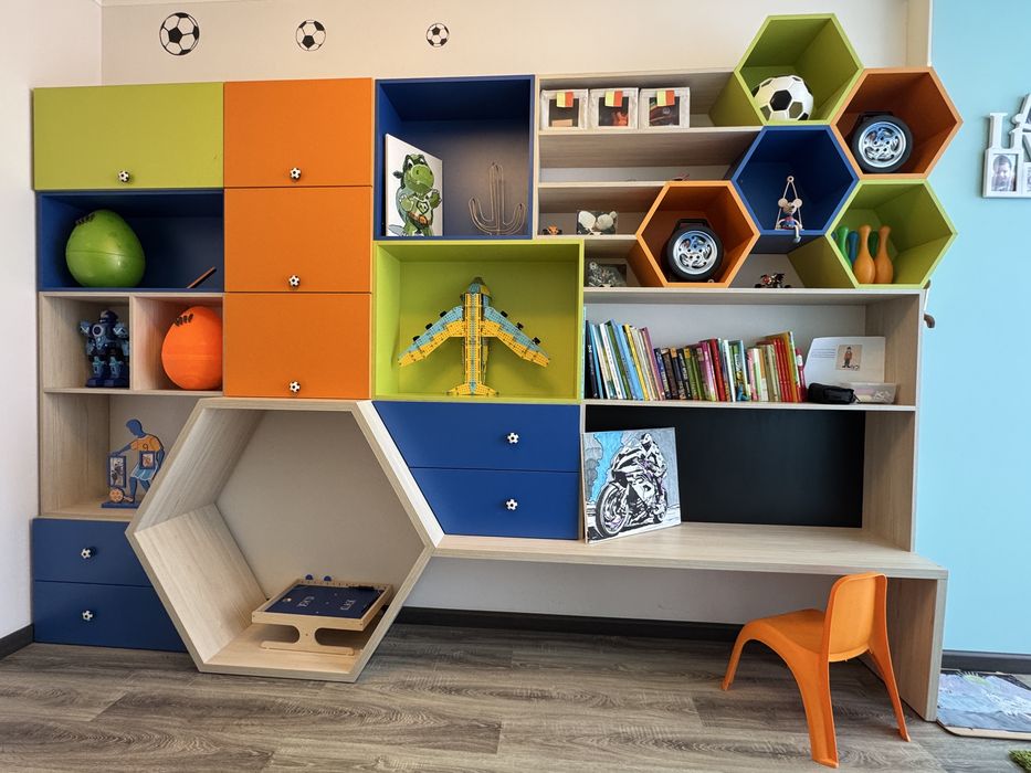 Дитяча мебель ігрова стінка для садочка