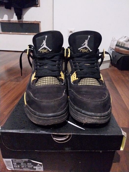 Jordan 4 Yellow Thunder