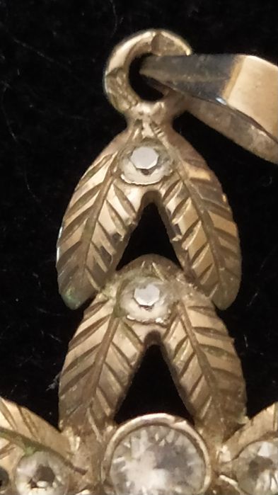 Cruz de ouro branco