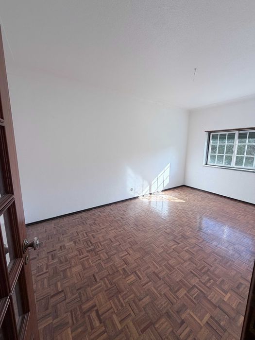 Espaçoso T3 em Loures