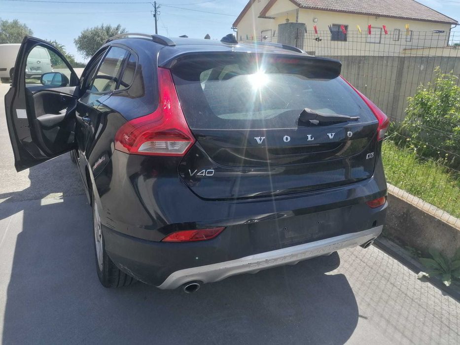 Volvo V40 Cross Country 2.0D para Peças
