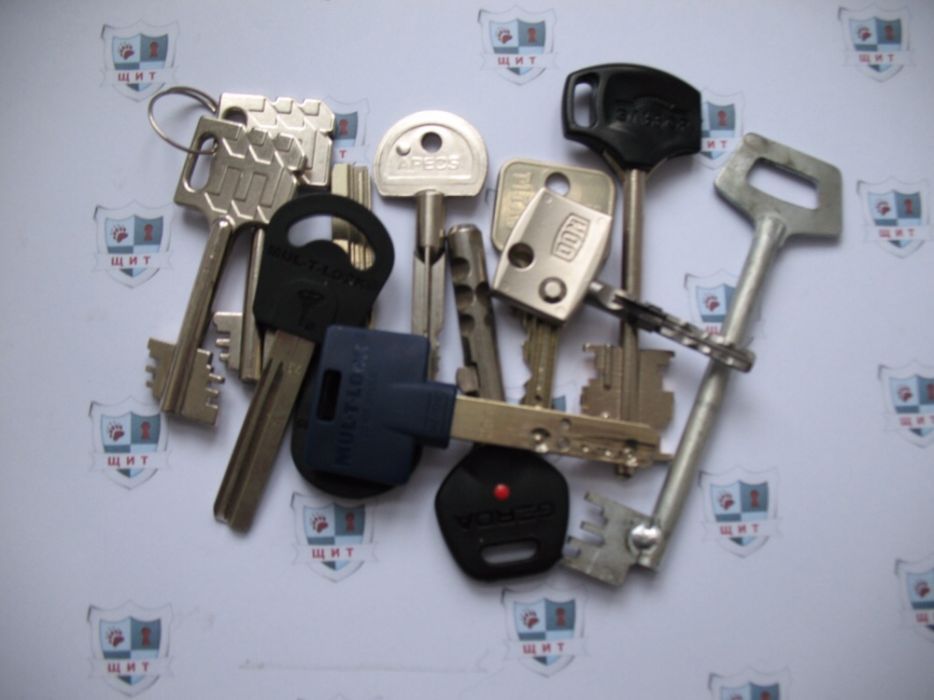 Вскрытие дверей, замков, сейфов, авто. Днепр