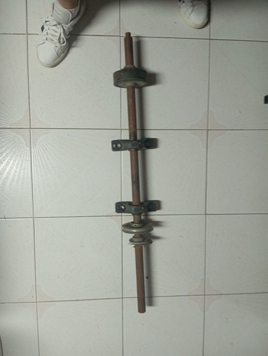 Veio com chumaçeiras e poli