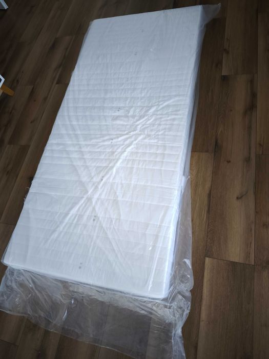 NOWY Materac piankowy H3 90x200