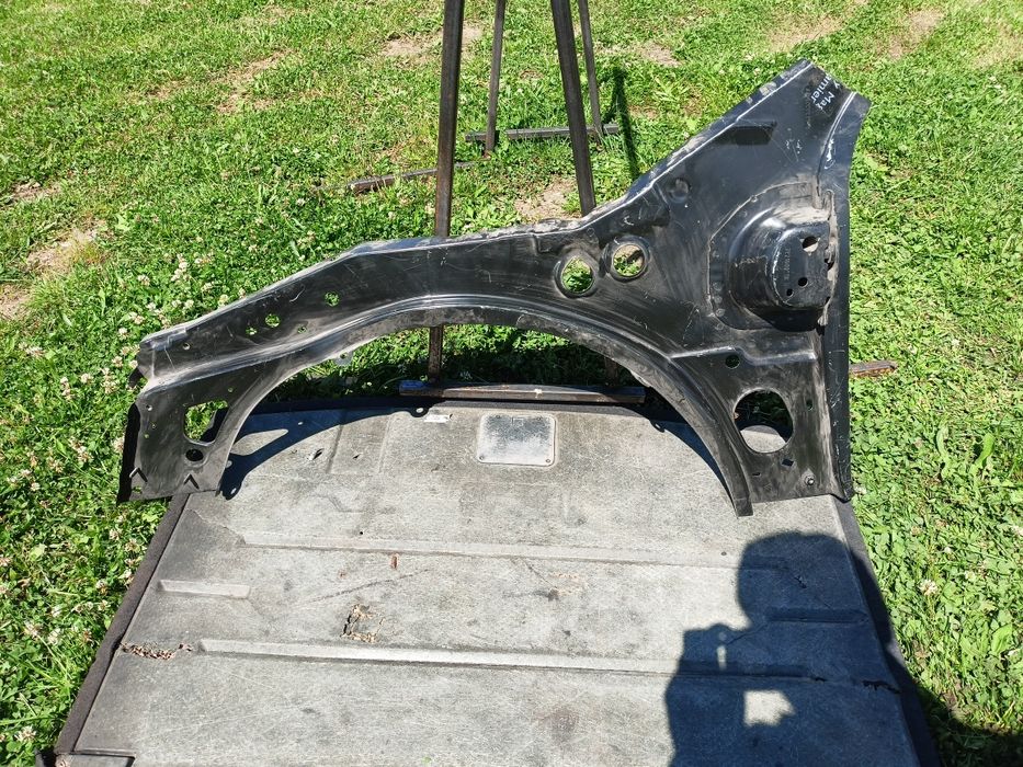 Renault Laguna III 3 07-15 poszycie lewy przód błotnika fartuch