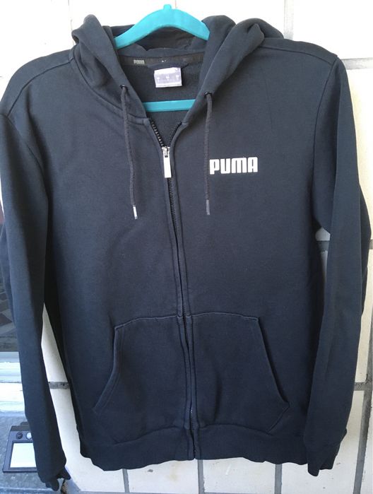 Толстовка Puma чорна із принтом на спині