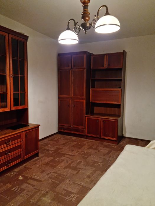 Duży pokój 17m2 z balkonem niedaleko Metra Wilanowska