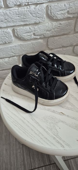 Кросівки Fila, підійдуть як для дівчинки , так і для хлопчика