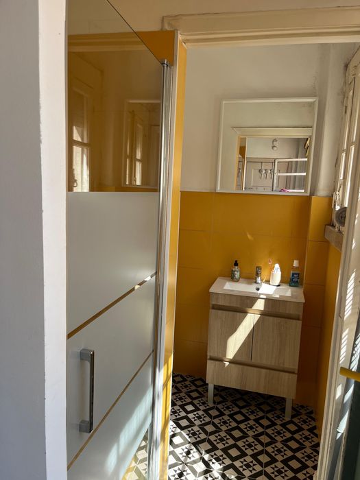Quarto na Av de Roma