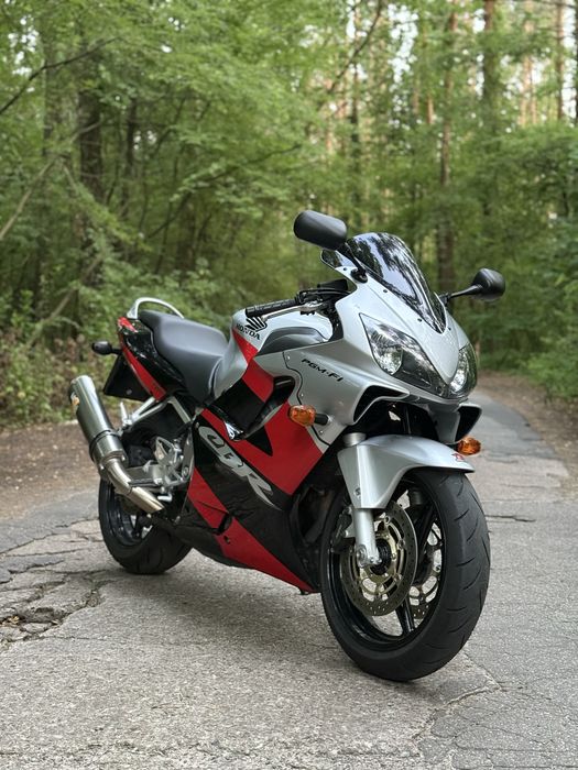 Honda cbr 600 f4i