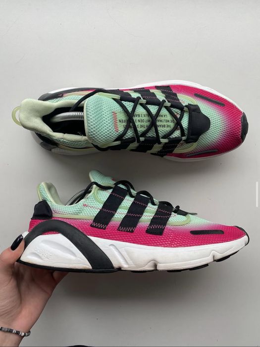 Кросівки adidas LXCON