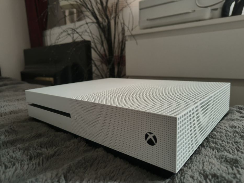 Konsola Xbox One S 1TB