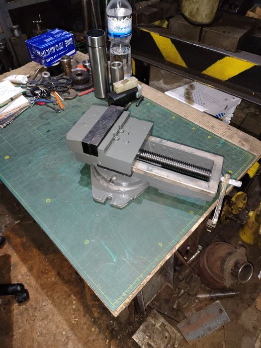 Тіски 160мм Лещата