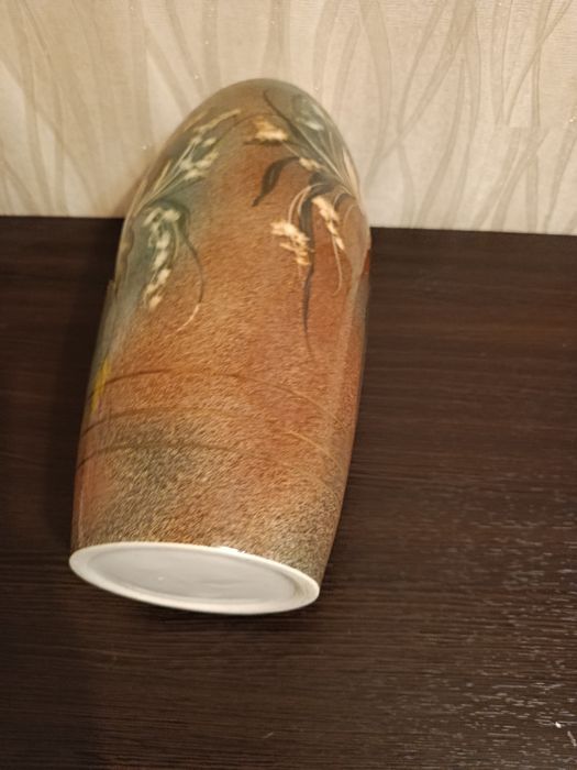 Ваза для квітів .