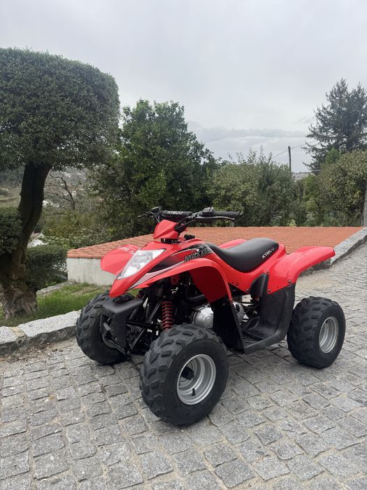 Kymco Maxxer 50 ( Moto 4 )