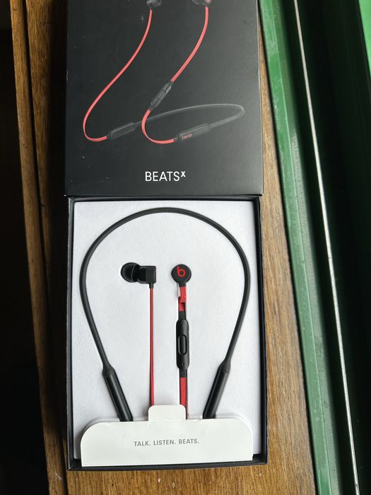 BeatsX (edição especial "Ten YRS" – Decade Collection)