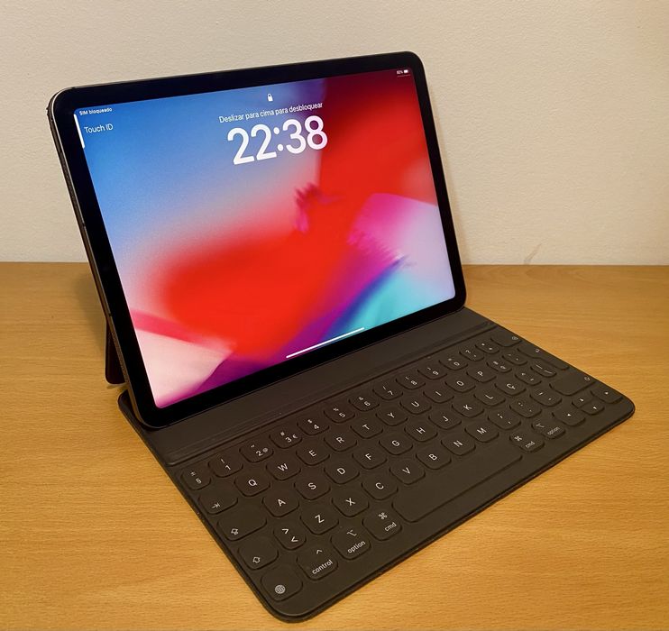 iPad Air (5.ª geração) + Capa original