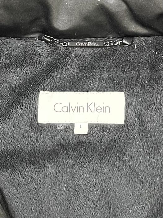Calvin Klein куртка пуховик L размер женская черная оригинал