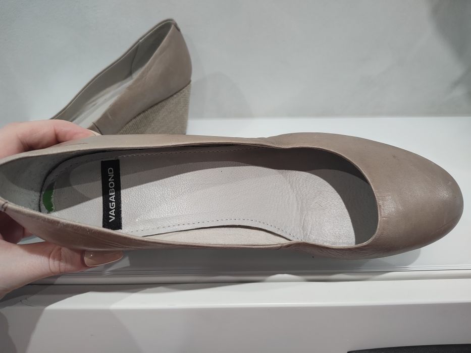 Vagabond buty półbuty na koturnie skóra naturalna