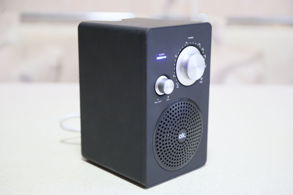 OK .  ORF 320   ,  FM radio portable