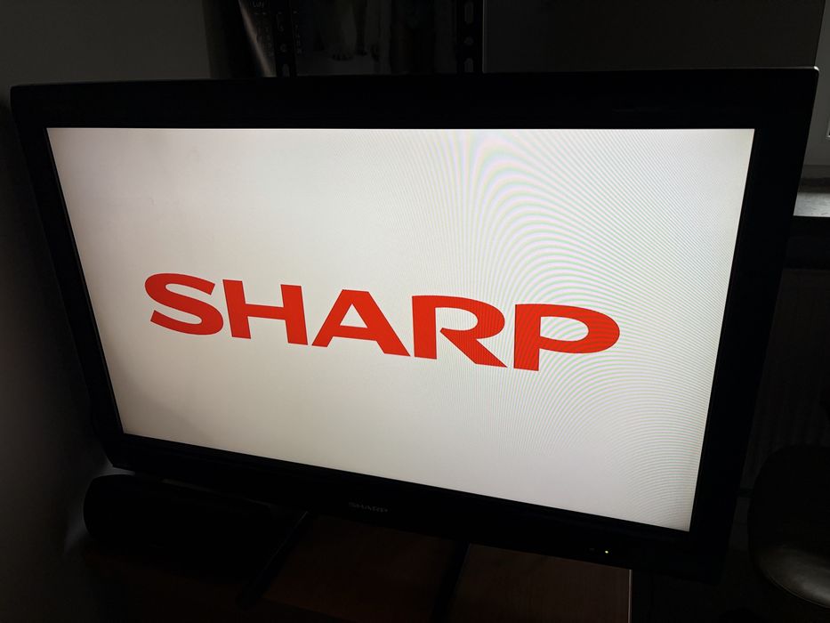 Telewizor SHARP 32 " cale Stojak uniwersalny(brak dekodera DVB-T2)HDMI