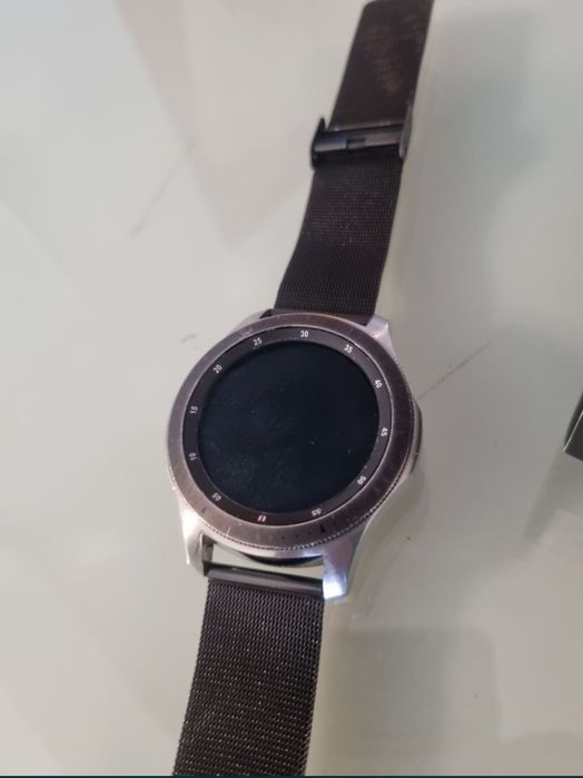 Samsung Galaxy Watch - 46mm
Bluetooth + LTE

The watch is shipped in its original box64286395906946122