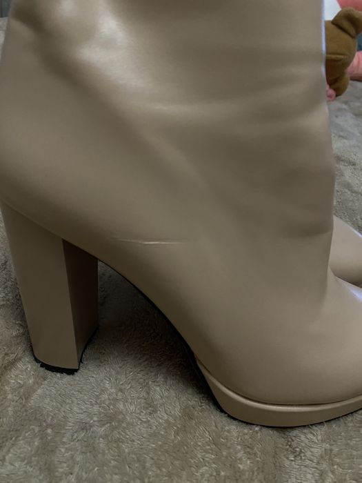 Сапоги жіночі молочні