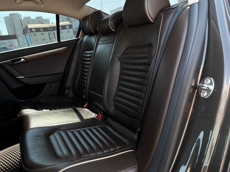 Volkswagen Passat 2012 року 1.8 Бензин АКПП Кредит/Обмін/Лізинг