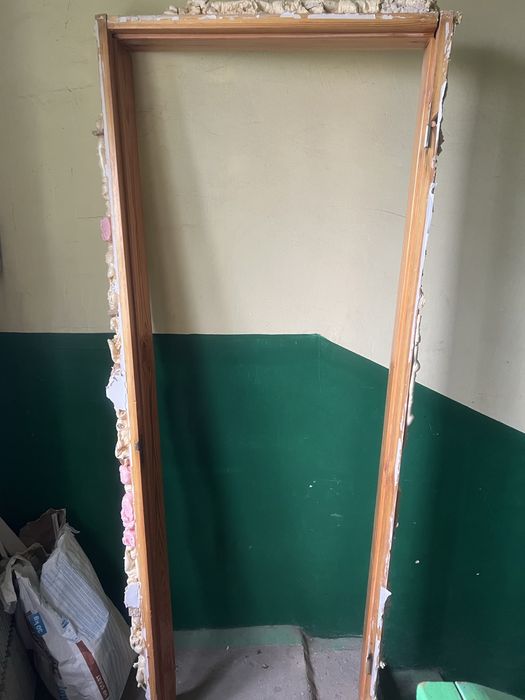 Продам двери деревянные