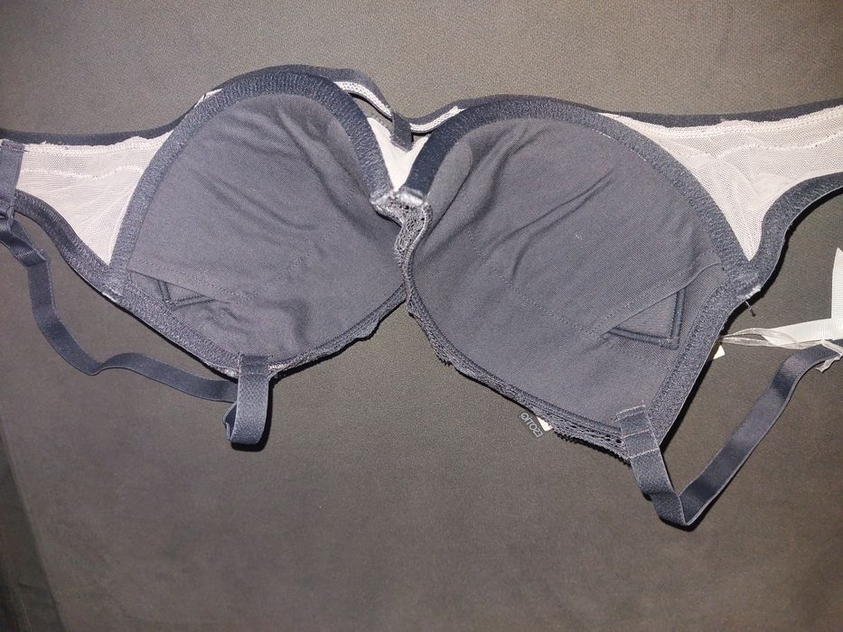 Biustonosz push up 65F Esotiq NOWY