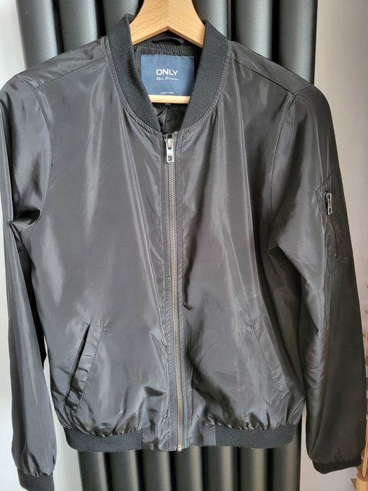 Czarna bomberka ONLY S