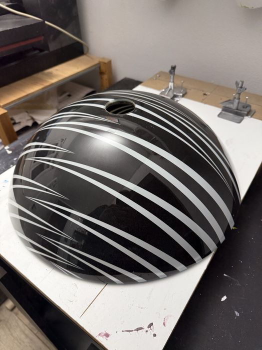 Cuba de apoio vidro temperado preto com listas brancas/ Design moderno