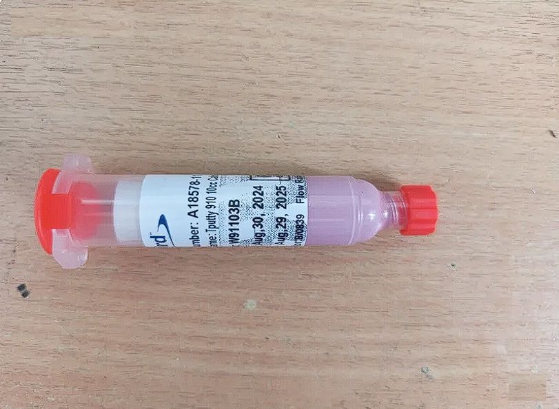 Термопрокладка жидкая Laird Tputty 910 607 термогель рідка 9.1W