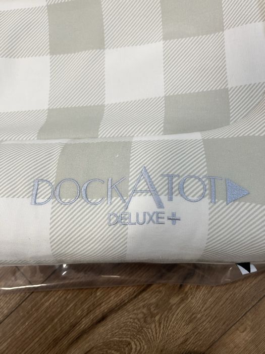 Кокон для немовлят Dockatot deluxe +