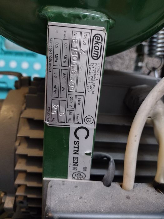 Kompresor stomatologiczny Ekom dk50 z