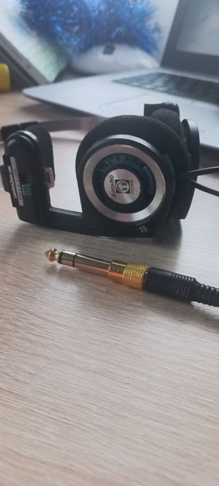 Переходник KOSS для наушников. Джек 6.3 на джек 3.5 мм.