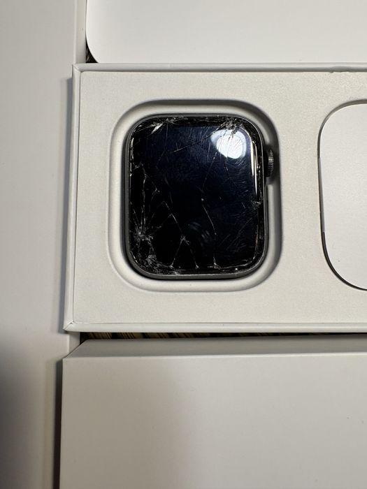 Apple Watch SE Uszkodzony, zobacz opis