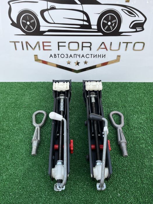 Домкрат крюк БМВ Е46 Е90 Ф30 BMW E46 E90 F30