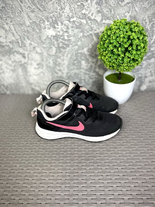 Nike Revolution 6 кроссовки 33 размер детские беговые черные