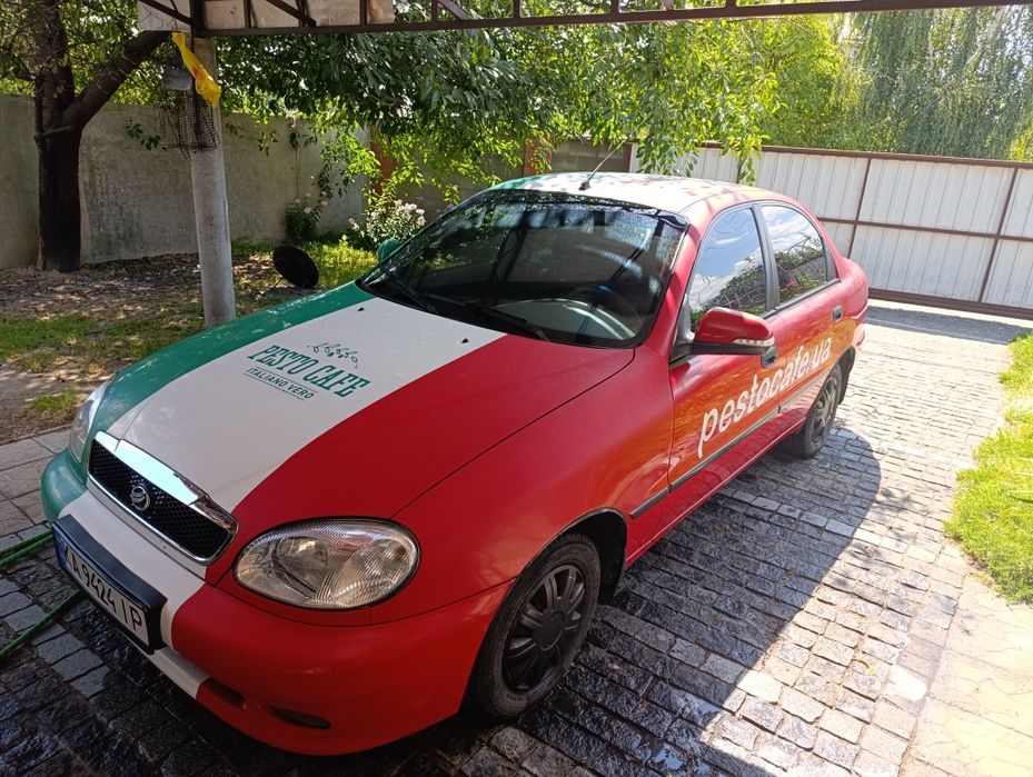 Легковий автомобіль Deo sens