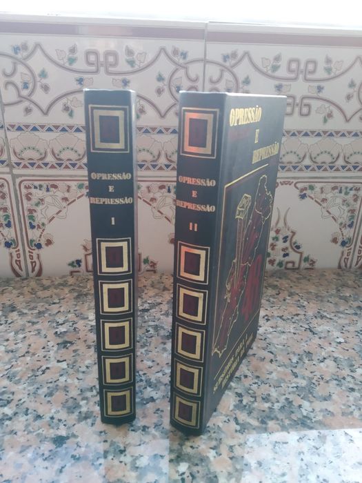 Livros “Opressão e Repressão - Subsídios para a História da PIDE”