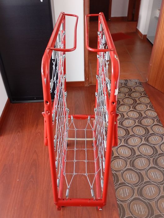 Cama dobrável com colchão incluso