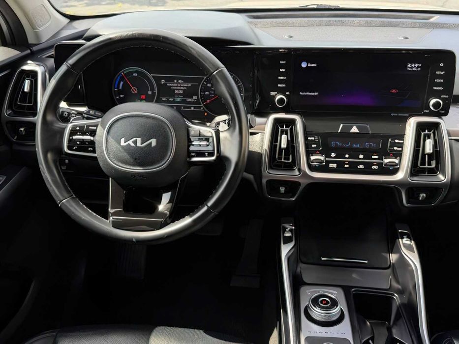 Kia Sorento Hybrid EX      2022