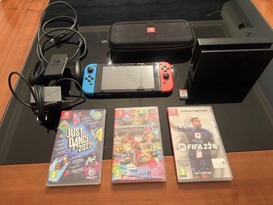 Nintendo Switch + Mario Kart + 3 Jogos + Dock + Comando