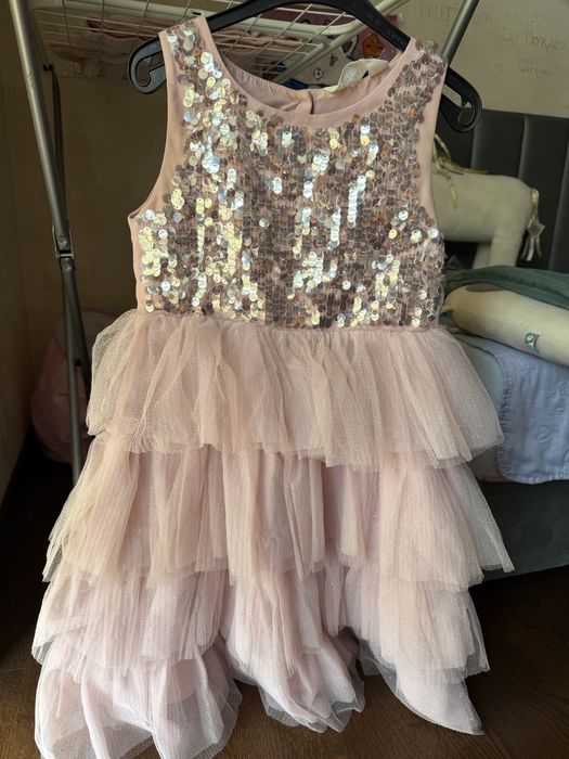 Плаття на дівчинку 5-6 років