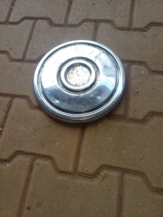 Sprzedam tanio blachy do fiat 125p!