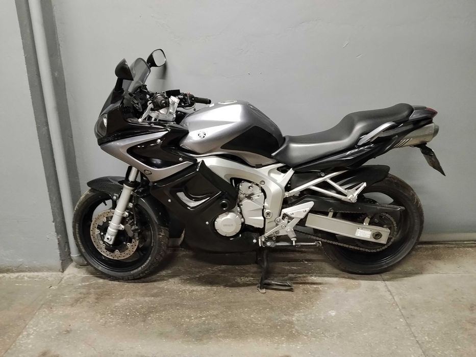 Мотоцикл yamaha fz6s1
